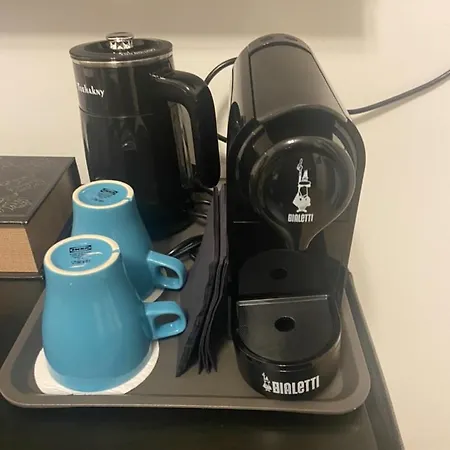 Manzoni 116 Affittacamere 3*